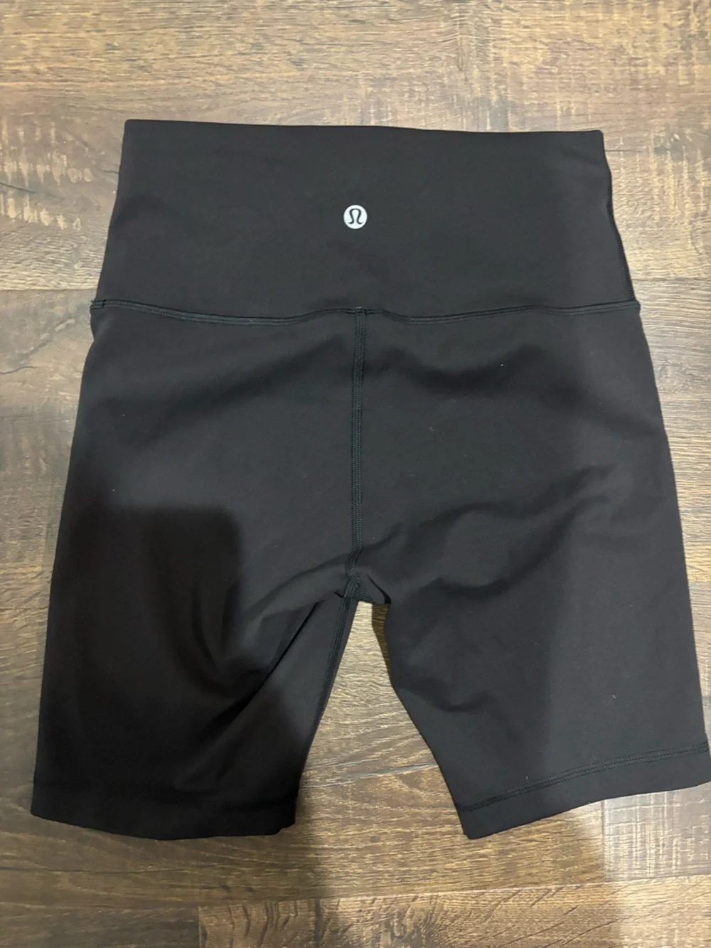 Lululemon Wunder Train High-Rise Short 8” Black Size 6